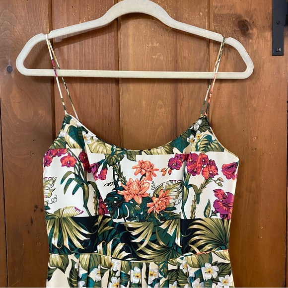NICOLE MILLER Artelier Tropical Floral Silk Dress Spaghetti Straps Sz 6 - Picture 5 of 7